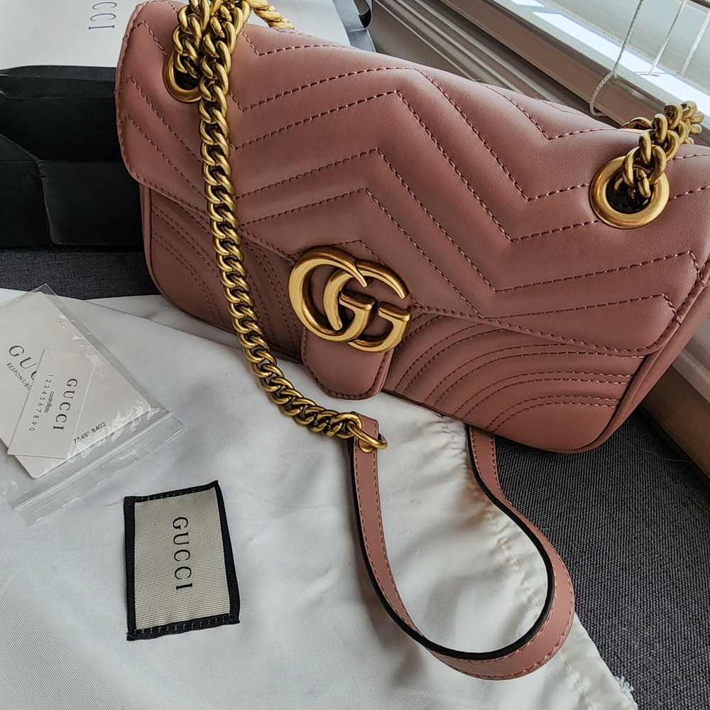 Authentic Gucci Marmong Medium GG Matelassé Dusty Rose Leather Bag Crossbody